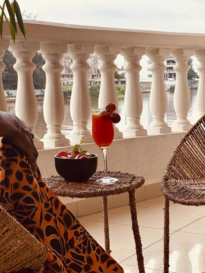 Guided Hospitality - Luxury Accommodations Lagos Bagian luar foto