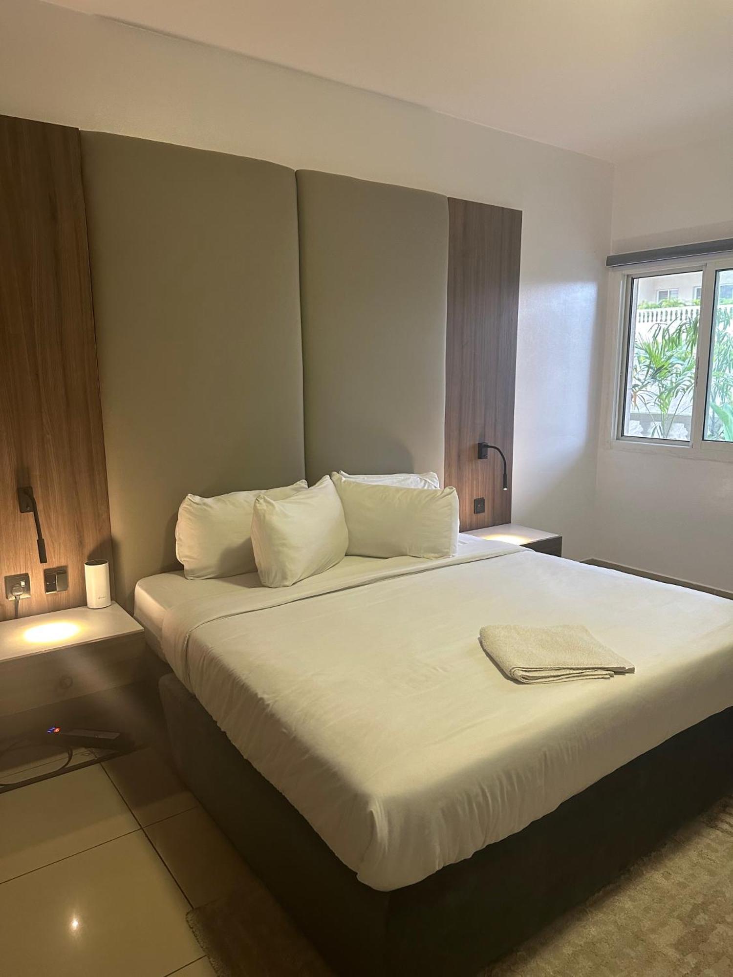 Guided Hospitality - Luxury Accommodations Lagos Bagian luar foto