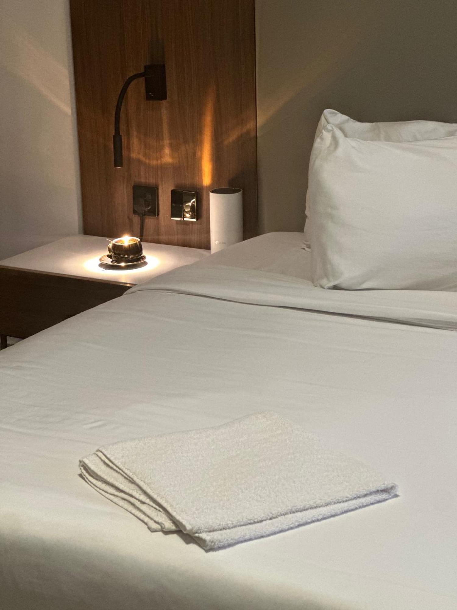 Guided Hospitality - Luxury Accommodations Lagos Bagian luar foto